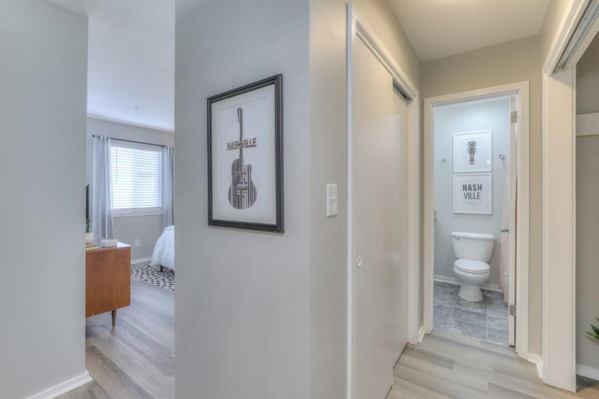 Walk To Broadway Riverfront Condo With Pool Nashville Exterior foto