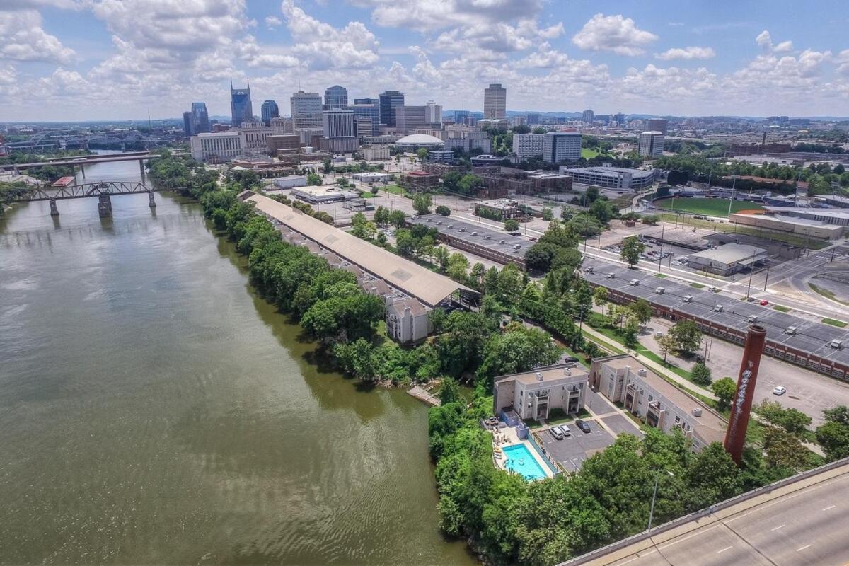 Walk To Broadway Riverfront Condo With Pool Nashville Exterior foto