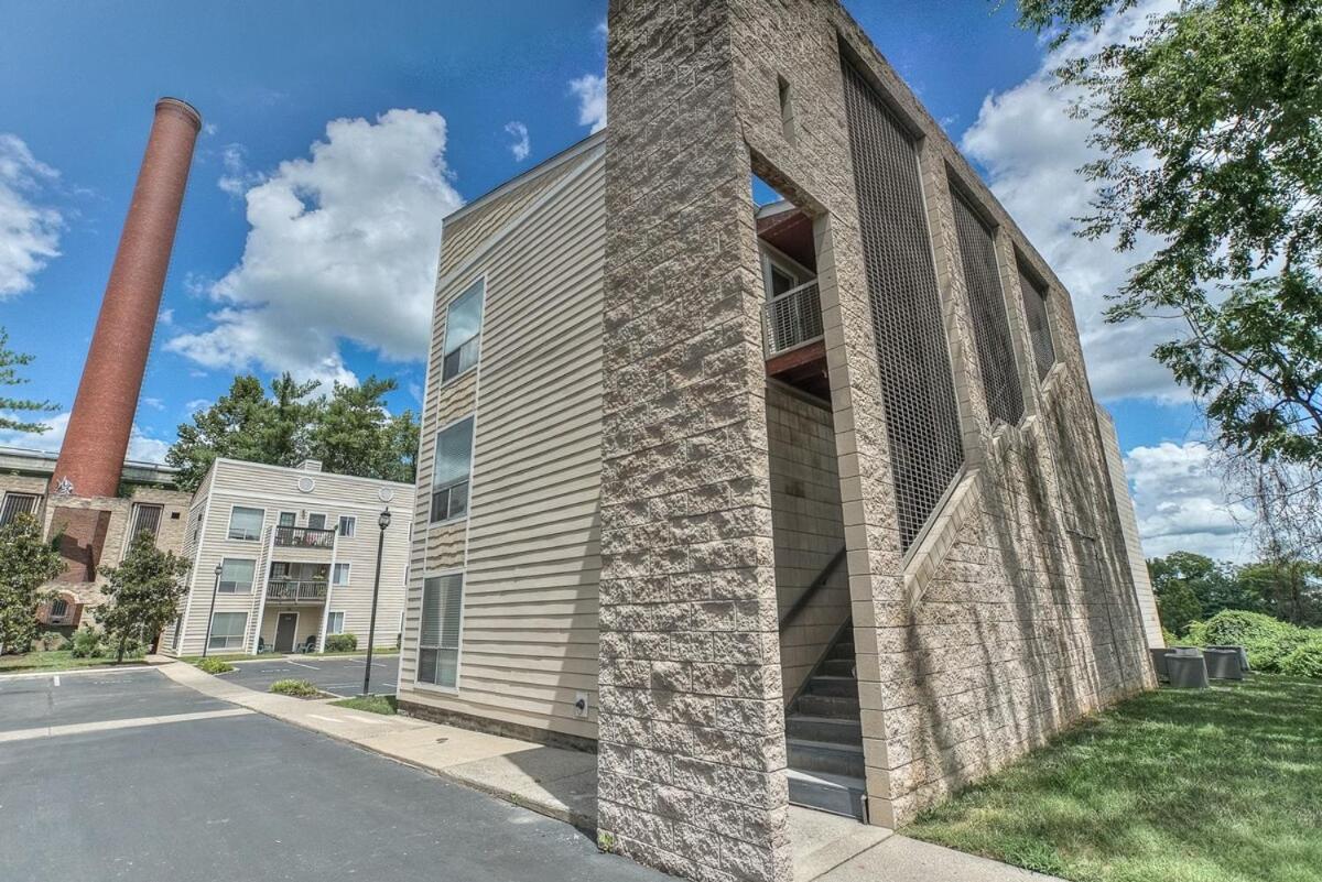 Walk To Broadway Riverfront Condo With Pool Nashville Exterior foto